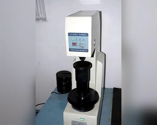 HB-3000-1 Brinell Hardness Tester — Bench Brinell hardness testing of samples at Jiangnan Metal quality lab