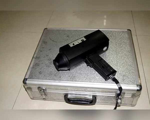WFHX-63 Infrared Thermometer — Portable temperature control from 600 °C to 1500 °C at Jiangnan Metal quality lab