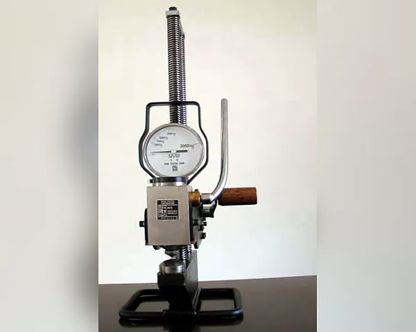 King Portable Brinell Tester — Imported from the USA at Jiangnan Metal quality lab